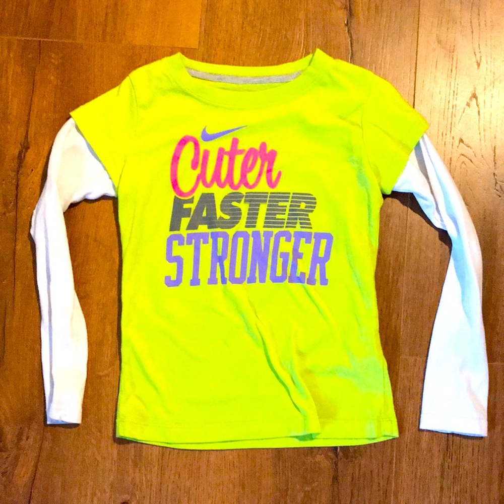 Girls nike long sleeve tee